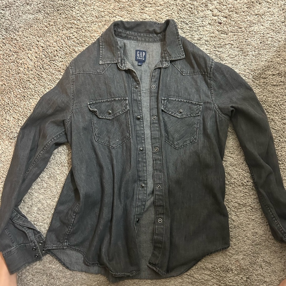 GAP Charcoal Denim Button Down Top